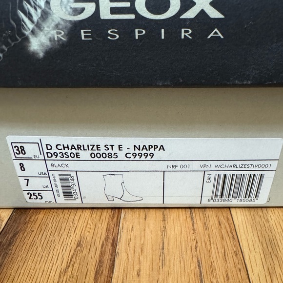 Geox Respira black leather short boots - Picture 8 of 8